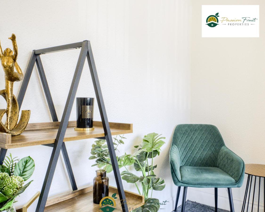 3 Bedroom Coventry House By Passionfruitproperties With Free Wi-Fi, Large Garden And Driveway - 52Nrc Zewnętrze zdjęcie