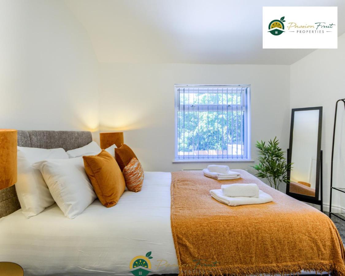 3 Bedroom Coventry House By Passionfruitproperties With Free Wi-Fi, Large Garden And Driveway - 52Nrc Zewnętrze zdjęcie